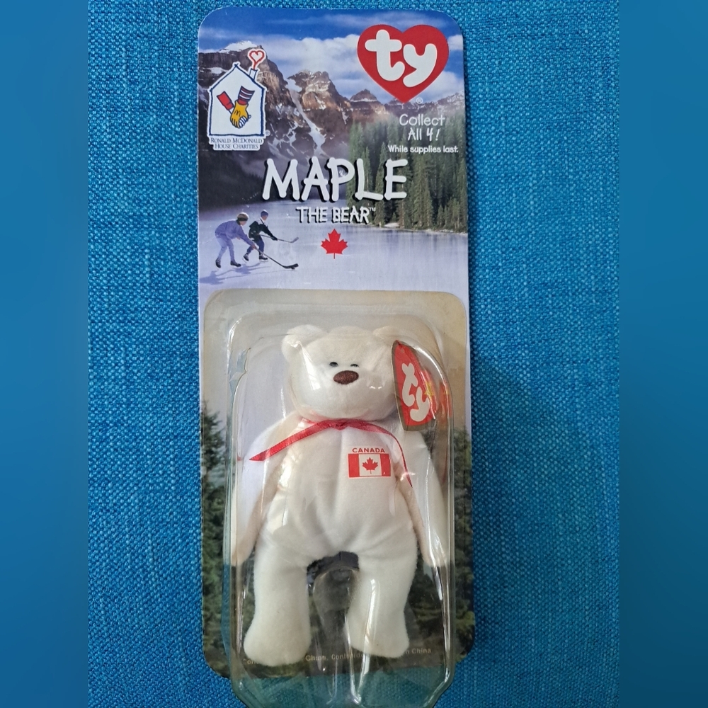 Mcdonald's Ty Maple The Bear with Canadian Flag. 1997 NEW IN BOX.